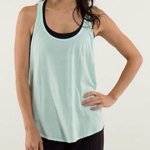 Lululemon scalloped tank